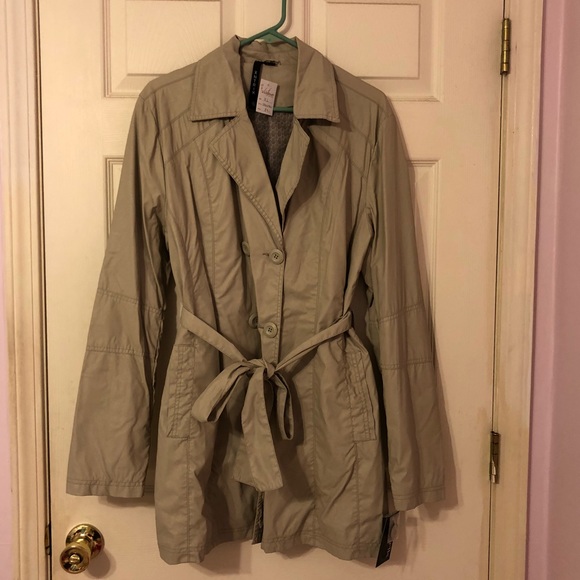 Rain jacket - Picture 2 of 4